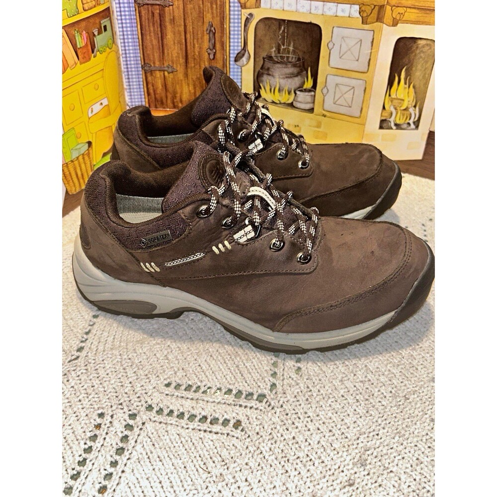 New Balance 1069 Women's Size 7.5 D Wide Brown Gore-Tex Walking Shoes WW1069BR